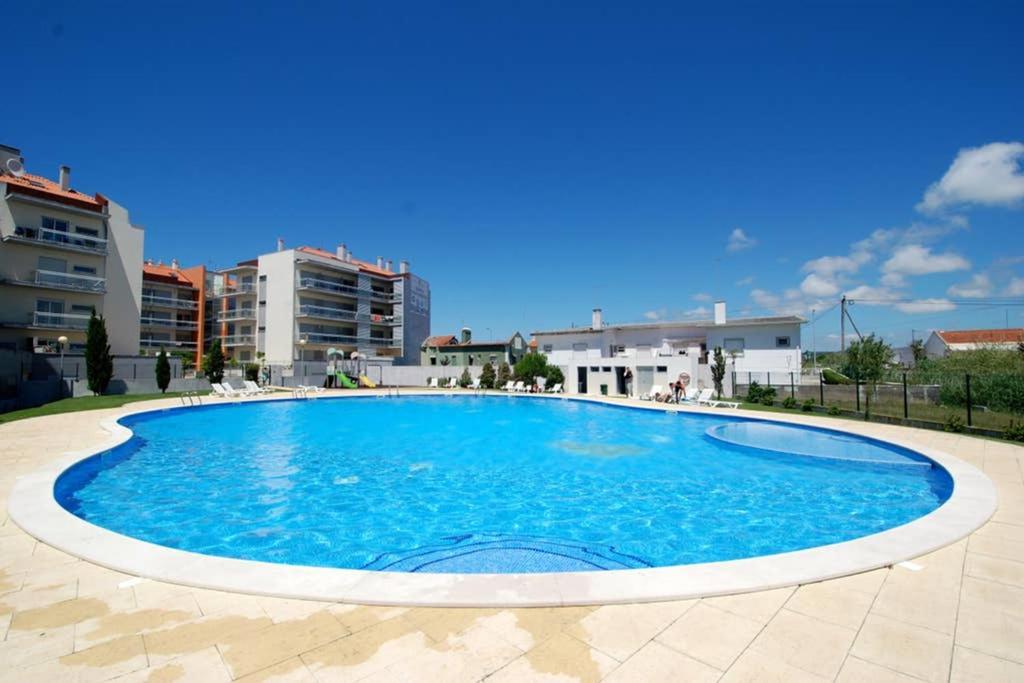 Parasol Appartment Sao Martinho do Porto Exterior photo